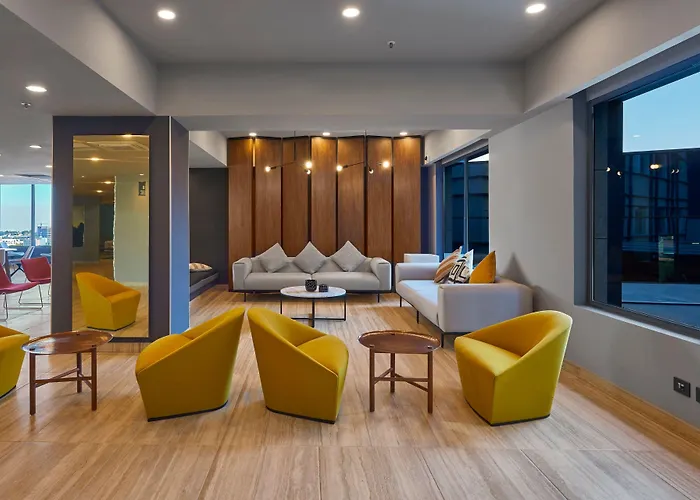 Hotel de lujo: City Express Plus by Marriott Ciudad de Mexico Interlomas