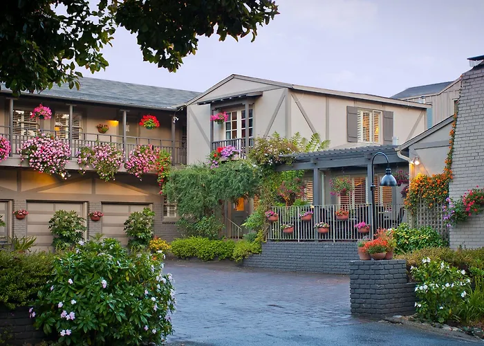 Motel: Carmel Country Inn