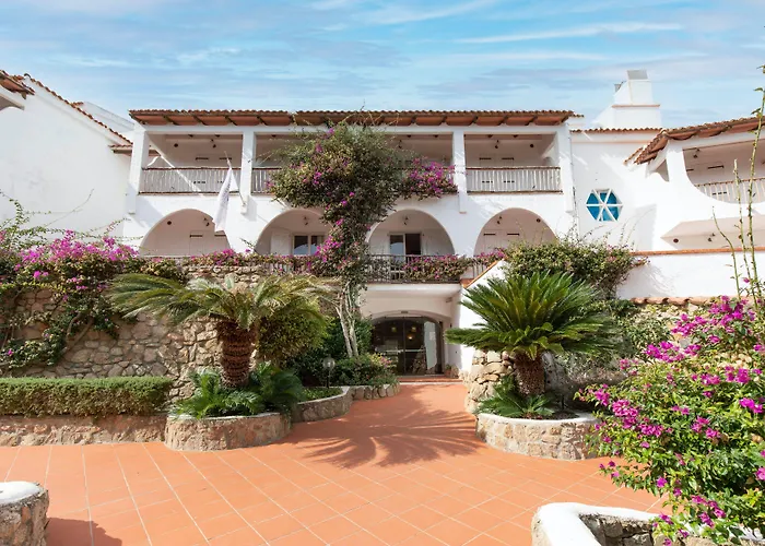  Club Cormorano