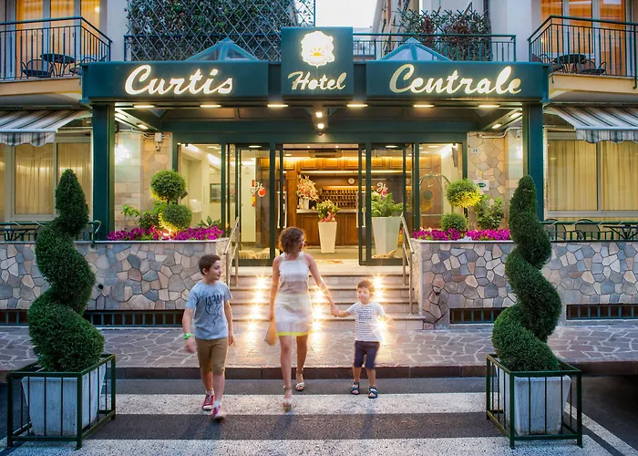 Albergo economico: Hotel Centrale Curtis
