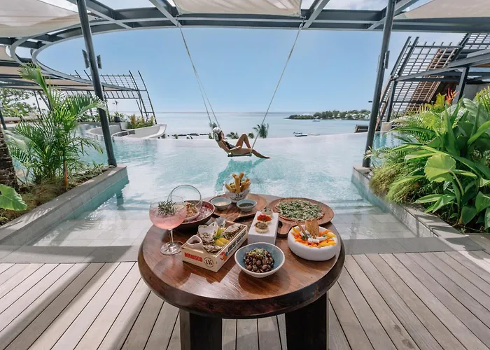 Lux* Grand Baie & Residences