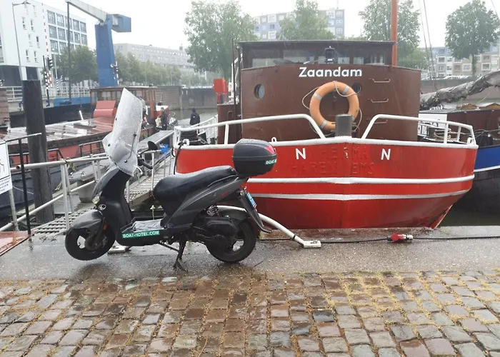 Boat SIX