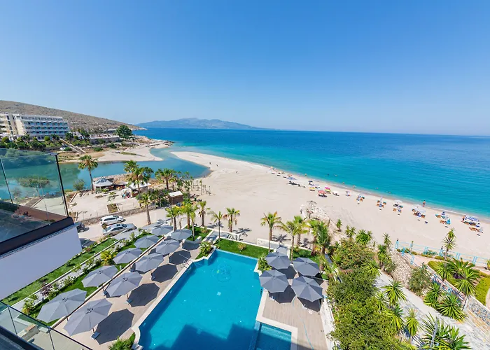 Hotel con piscina: El Primero Hotel