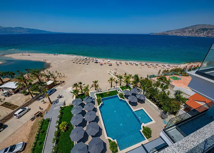 Hotel con piscina: El Primero Hotel