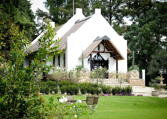 Toadbury Hall Country