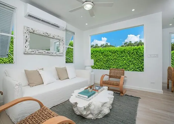 Hotels with a view Garden Grove