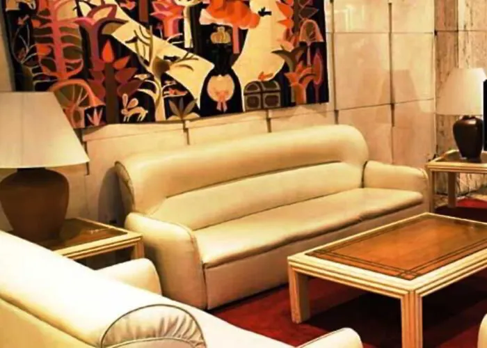Hotel com jacuzzi: Hotel Embajador