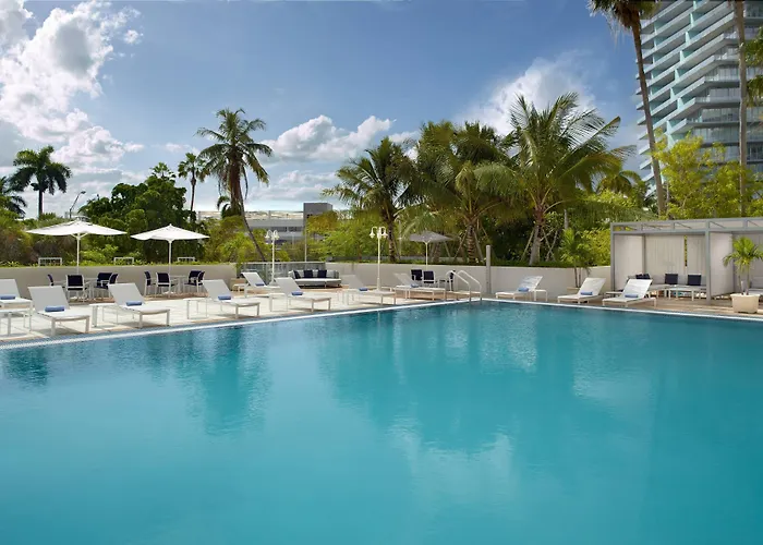 Courtyard Miami Coconut Grove
