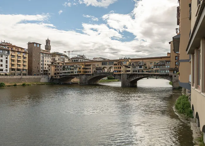 Hotel Jacuzzi: 7heaven pontevecchio rooms