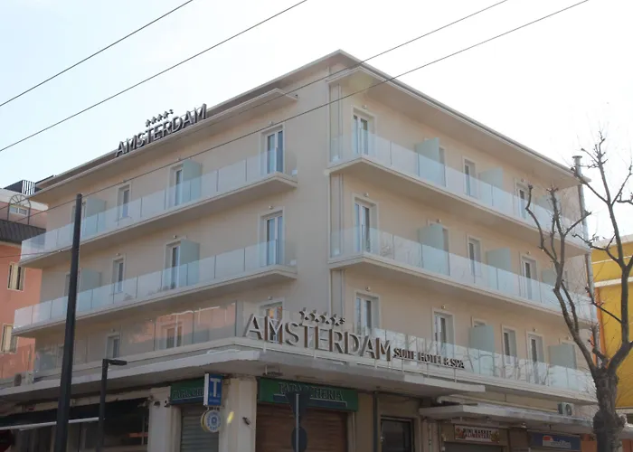 Amsterdam Suite &SPA