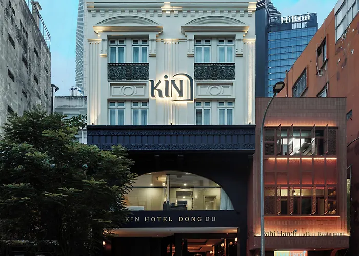 Kin Hotel Dong Du