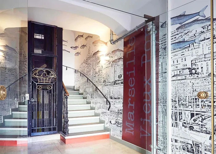 Dog friendly hotels Ibis Styles Marseille Vieux Port