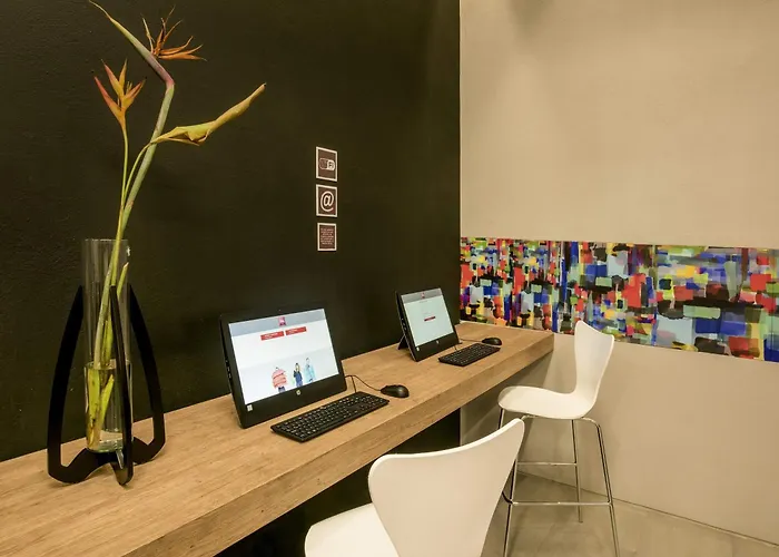 Hotel: Hotel Ibis Cali Granada