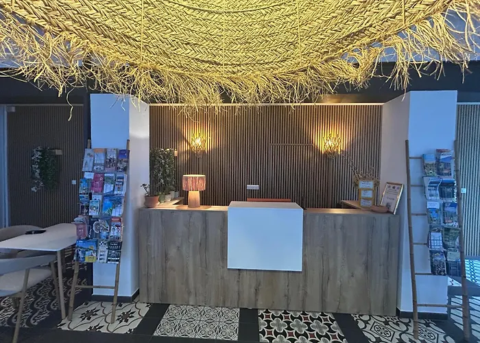 Hotel: Hotel Cecil Adults Only