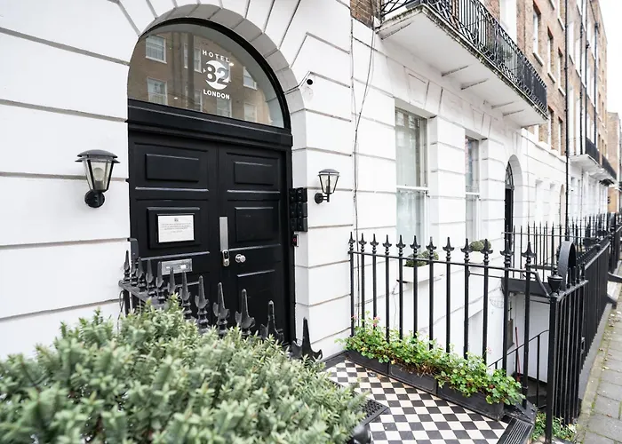 Hotel 82 London