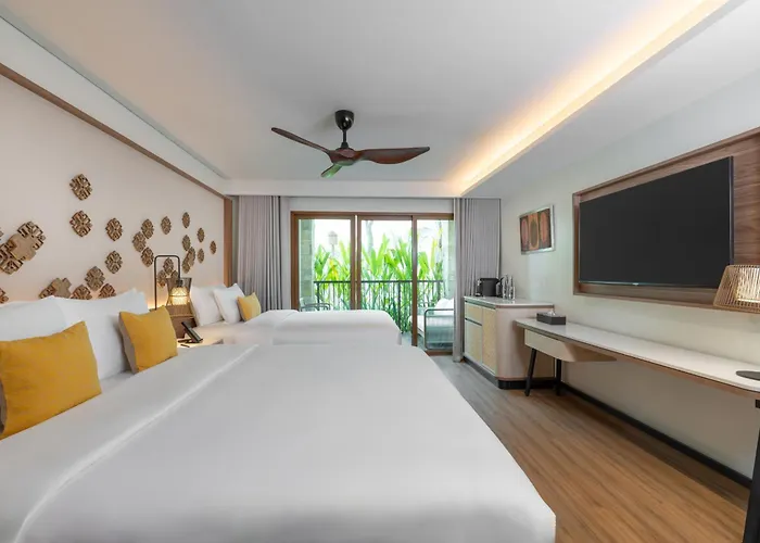 Crimson And Spa - Mactan Island, Cebu