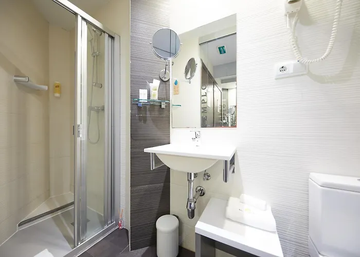 Hostemplo Sagrada Familia