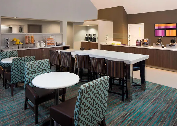 Residence Inn By Marriott Airport