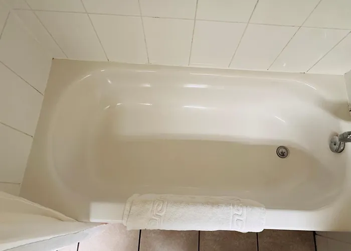Motel: Island Travel Inn