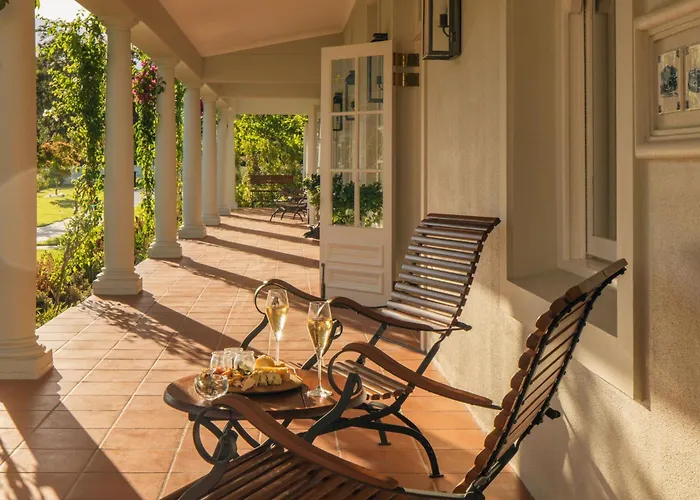 Leeu Estates