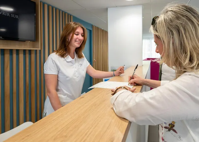 Hotel pres du College: Résidence Néméa Le Cap Azur