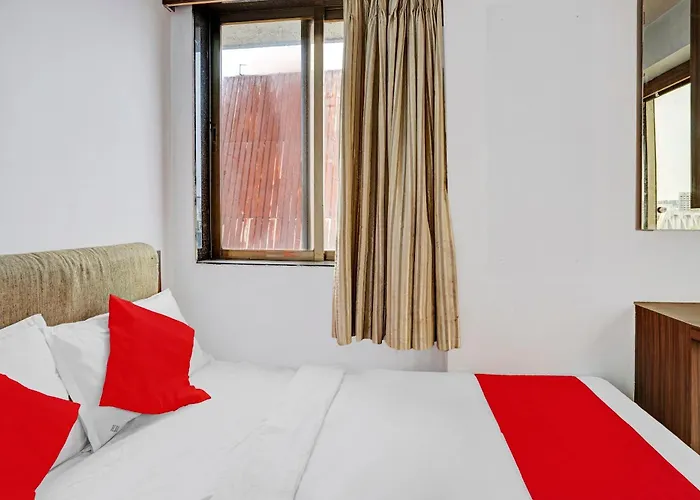 Hotel O Delight Inn Near Andheri Railway Station
