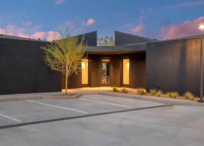 Blackhaus Suites By Avantstay Modern Comfort In Downtown