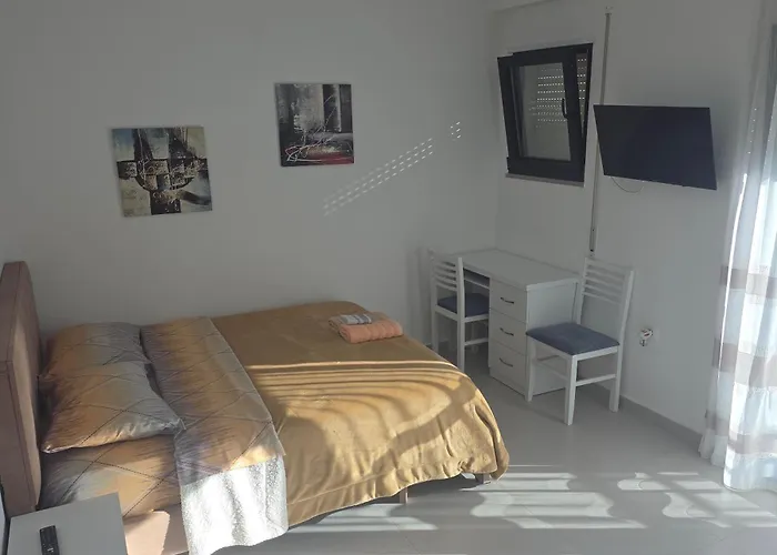 Aj Studio Apartments
