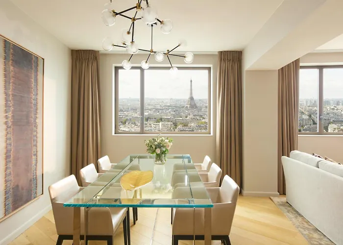 Hotel familiar: Hyatt Regency Paris Etoile