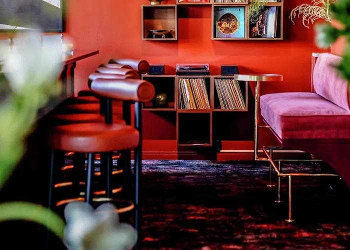 Hotel Ping Pong: Villa Foresta