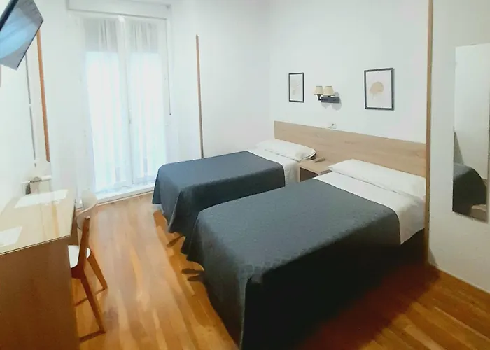  Hostal Biarritz