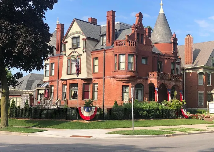 Schuster Mansion