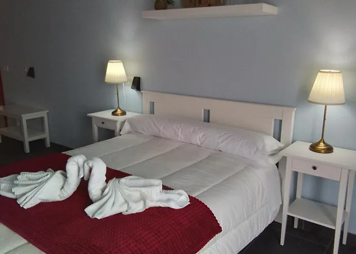  & Rooms O Albergue Da Meiga
