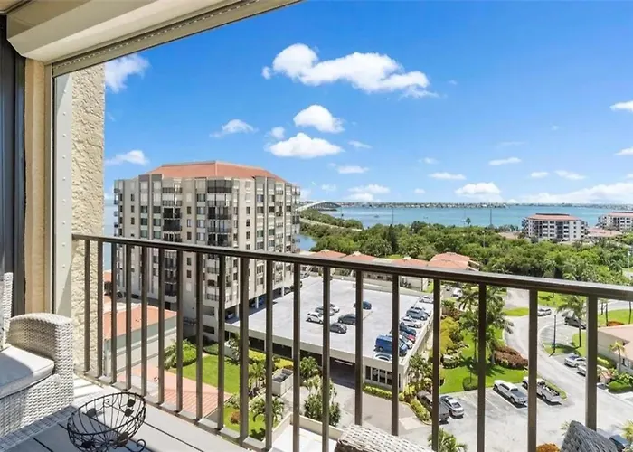 Waterfront Isla Del Sol Condo W Balcony & Pool