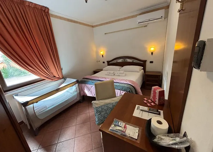 Euro House Inn Airport