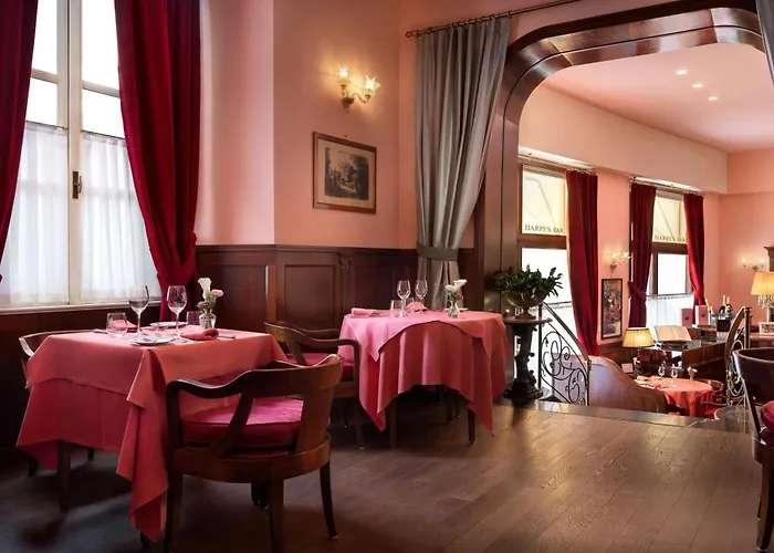 Hotel do aeroporto: Sina Villa Medici, Autograph Collection