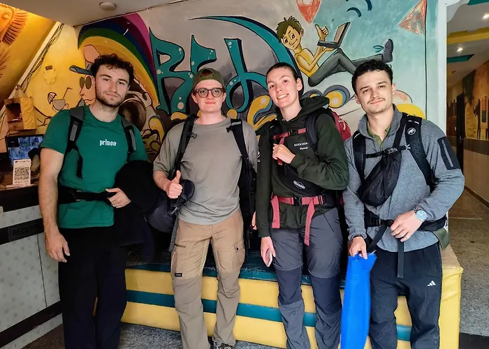 Bedweiser Backpackers Hostel