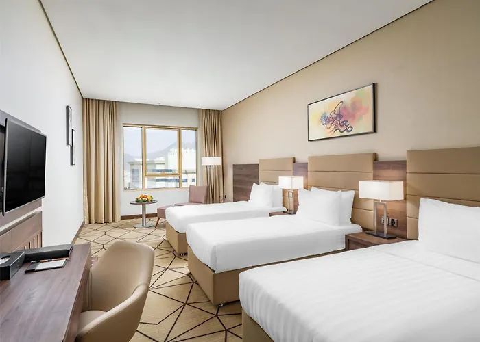 Wirgan Al Noor, Tapestry Collection By Hilton