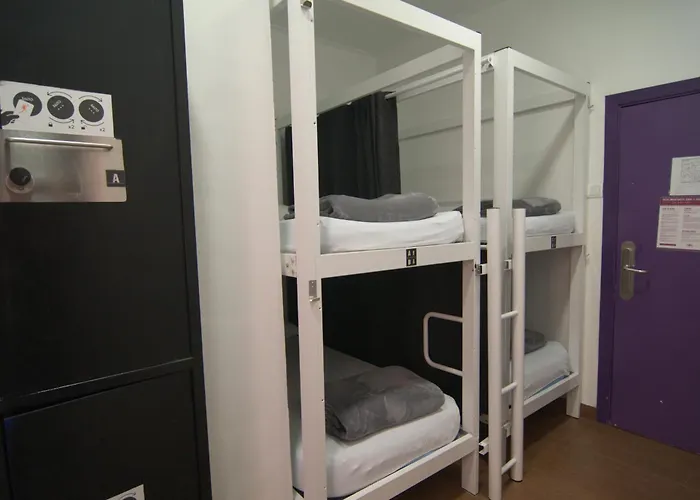 Hotel perto da faculdade: Kabul Party Hostel Barcelona
