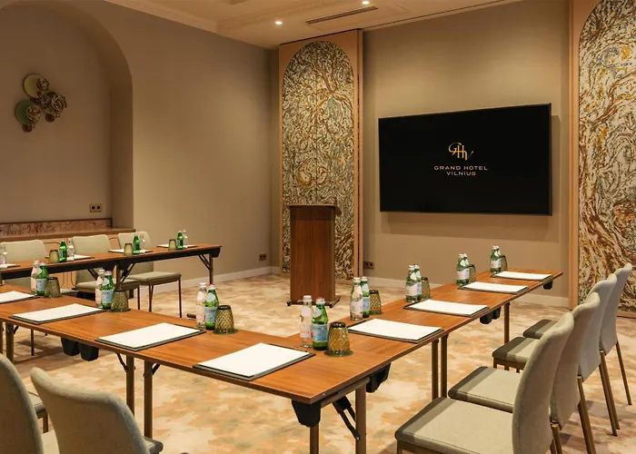 Romantic hotels Grand Vilnius, Curio Collection By Hilton