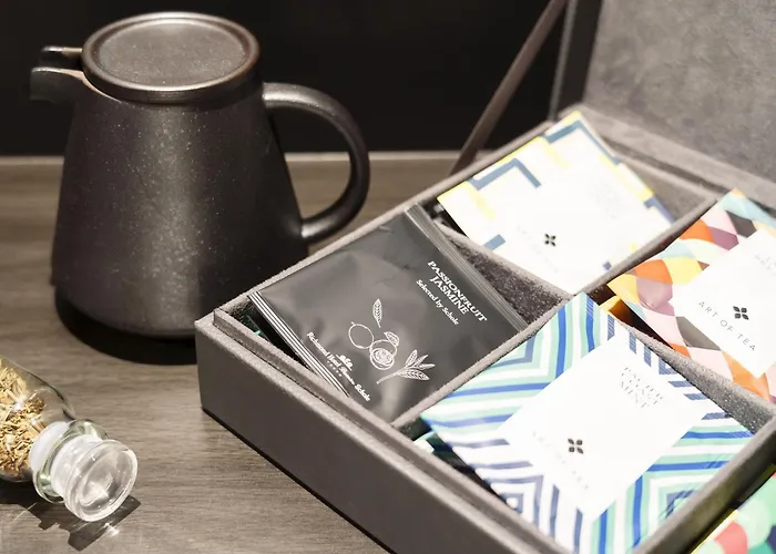 Luxury hotel only: Richmond Hotel Premier Tokyo Schole