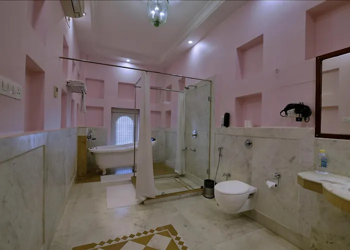 Romantic hotel: Brijrama Palace, Varanasi - By The Ganges