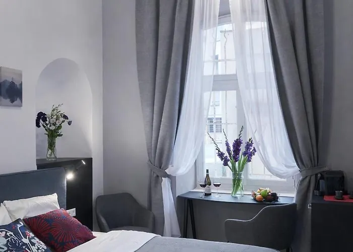 B&B: 7 Heaven Elegant Rooms Krakow Old Town