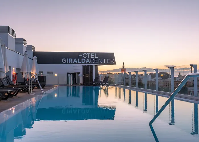 Hotel: Hotel Giralda Center
