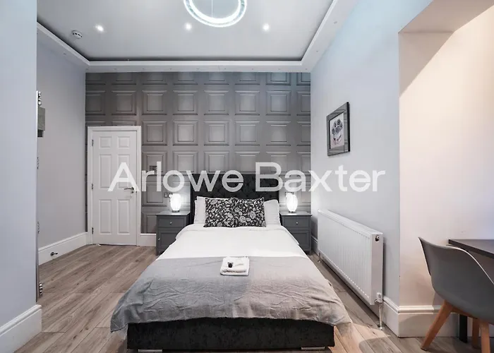 Hackney Suites - En-Suite Rooms & Amenities