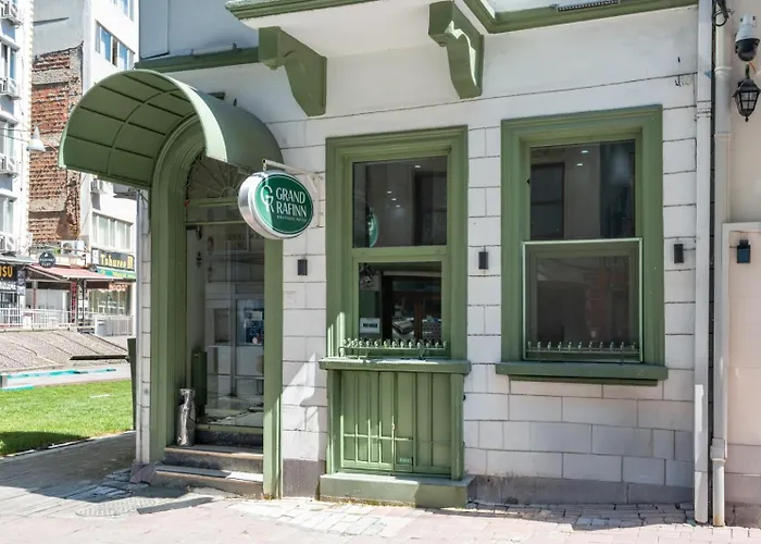 Grand Rafinn Boutique