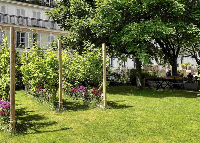 Resort: Mercure Paris Montmartre Sacre Coeur