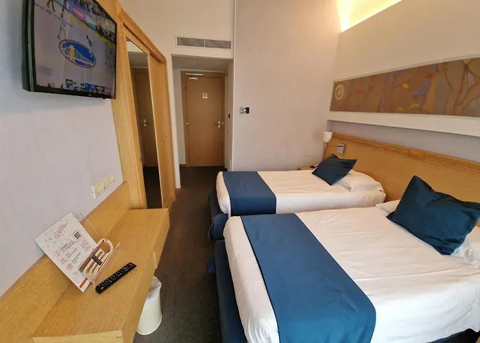City Hotel