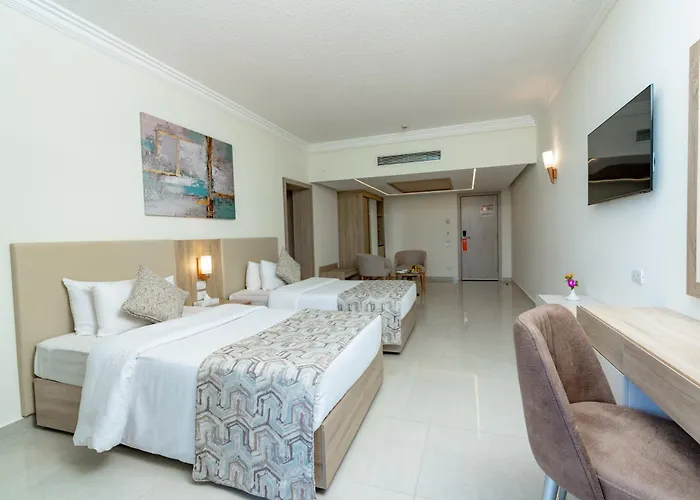 Hotel: Palm Beach Resort Families And Couples Only