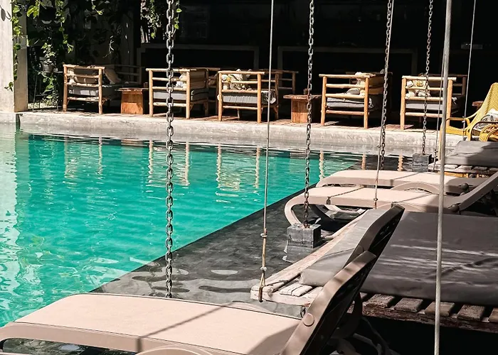 Hotel Makaaba Eco-Boutique